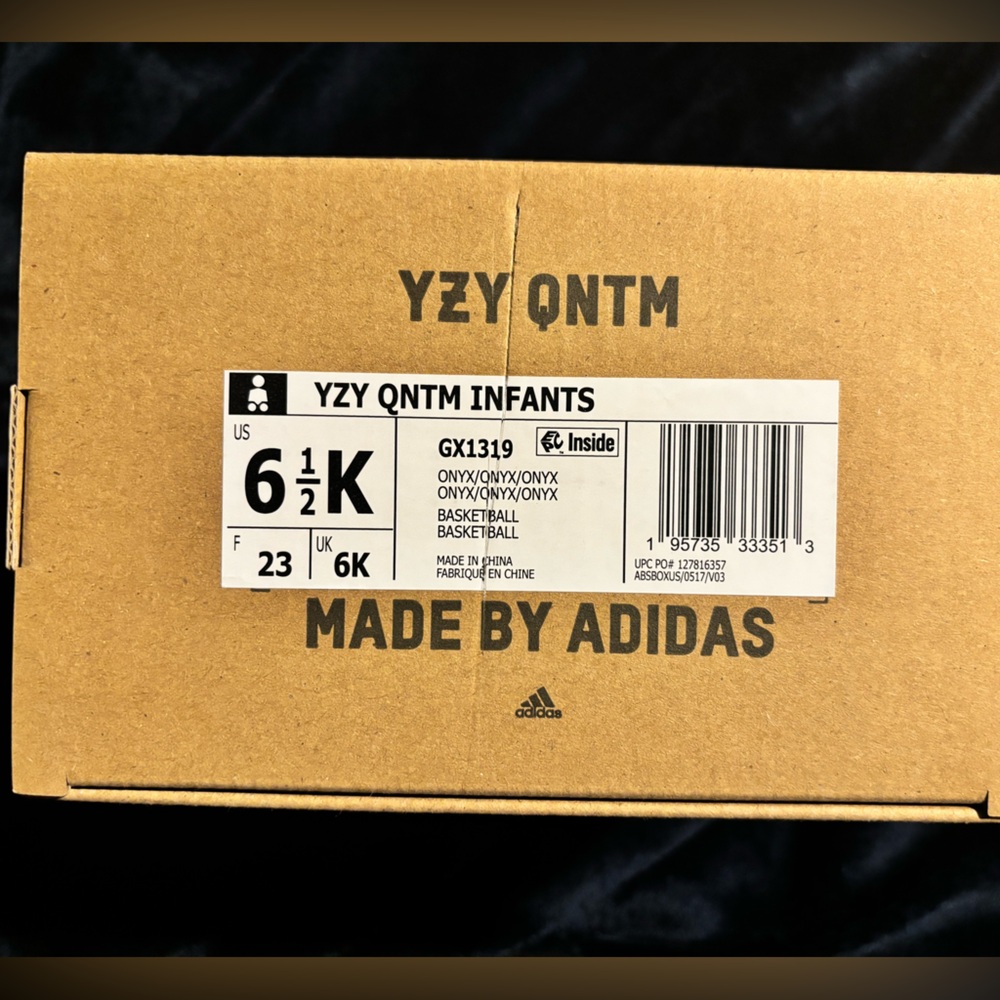 Toddler Yeezy QNTM - Picture 3 of 4